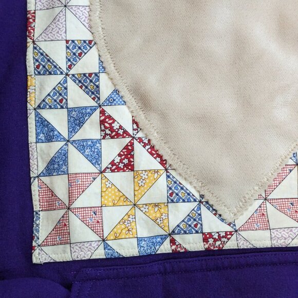 Hoodie with Appliqued Quilt and Heart Design - SZ L - Picture 6 of 7